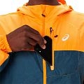 Ветровка мужская ASICS FUJITRAIL PACKABLE JACKET (Fellow Yellow/Magnetic Blue) - фото № 5